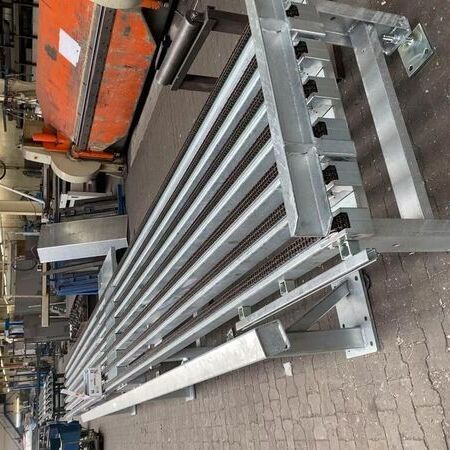 Special chain track 7 lanes