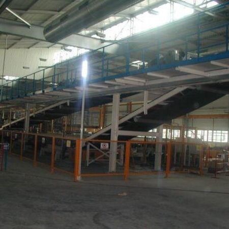 Conveyor system for gravel plant