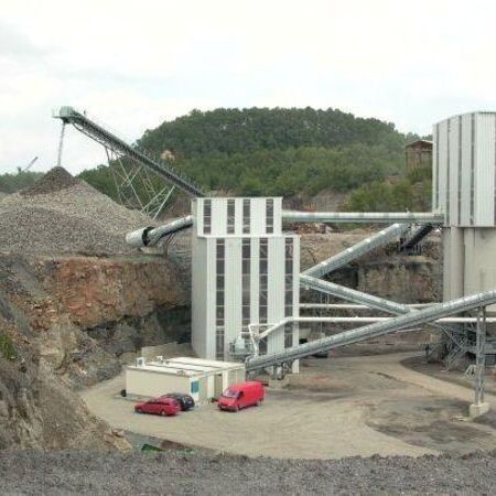 Silo system in the gravel plant